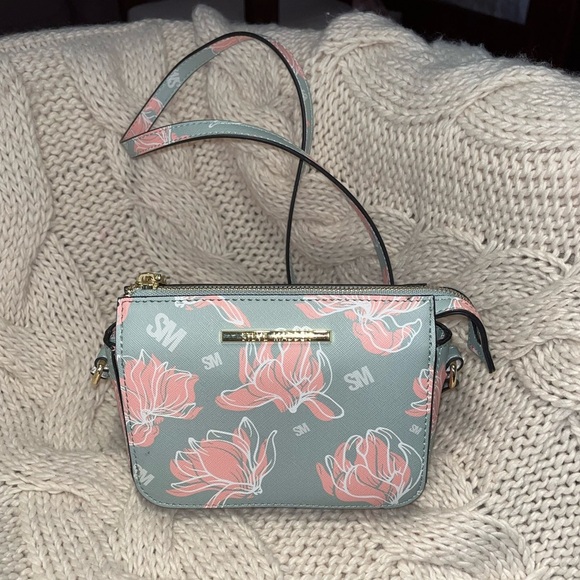 Steve Madden crossbody‎ purse - Picture 1 of 4